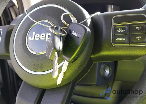 2017 Jeep Compass 75Th Anniversary Edition 4X4 z USA, uszkodzony, nr VIN 1C4NJDBB0HD101651